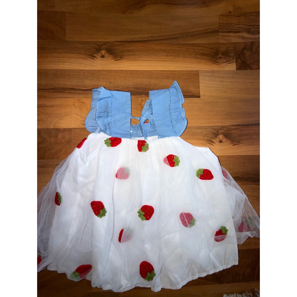 Unbranded Strawberry Tulle Dress Kid3
3-6 months? White Blue Flutter Sleeve